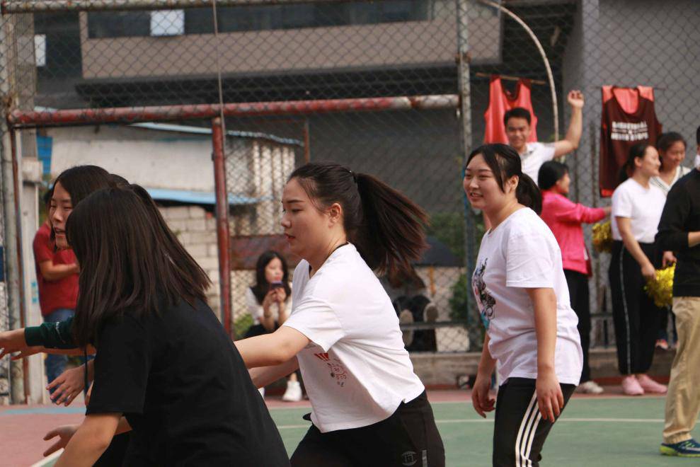 源中瑞女子组篮球比赛